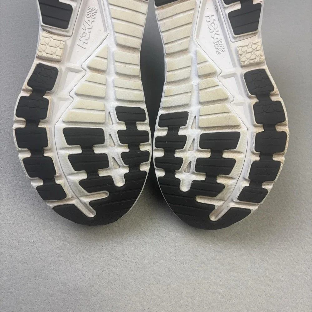 Hoka One One Gaviota 4 Shoes Womens Size 7.5 Black Running Sneakers 1123199 BWHT